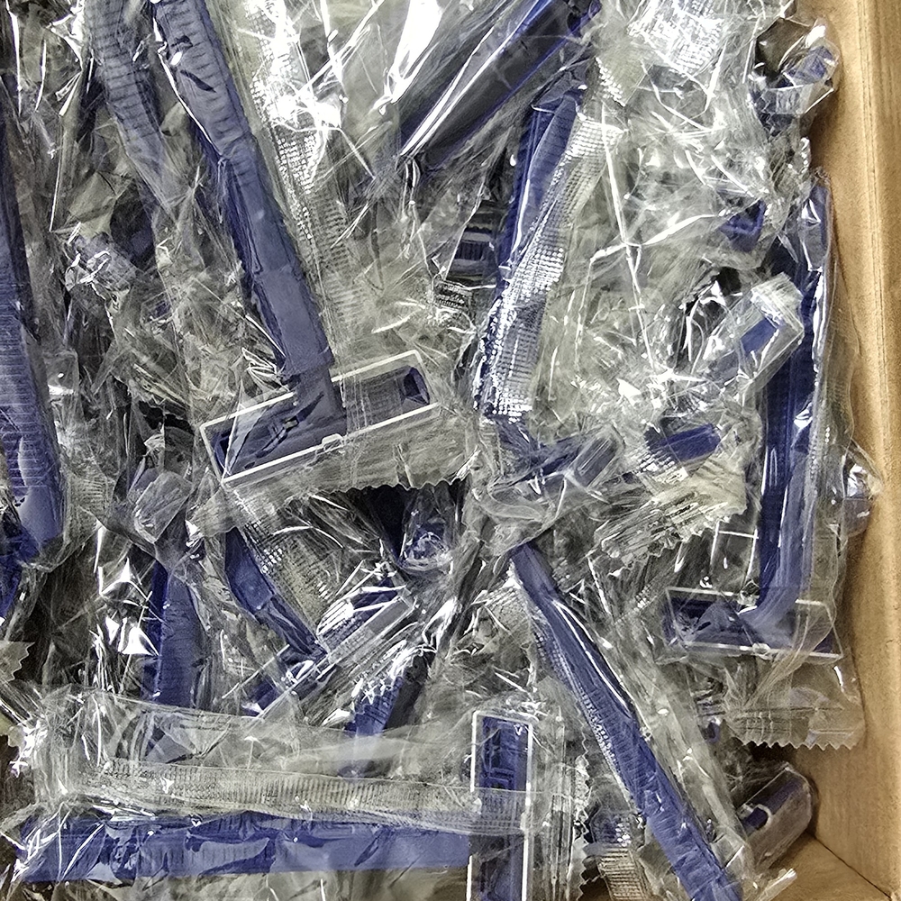 Bulk Pack of Disposable Razors